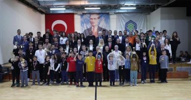 BAKIRKÖY’DE ‘CUMHURİYET KUPASI’ HEYECANI YAŞANDI