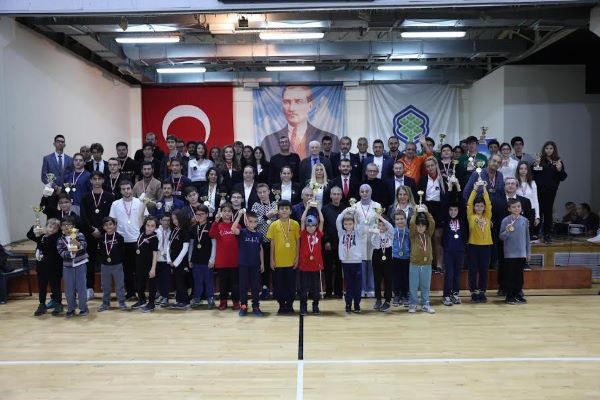 BAKIRKÖY’DE ‘CUMHURİYET KUPASI’ HEYECANI YAŞANDI