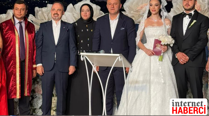 BİR BABANIN EN BÜYÜK SERVETİ EVLADININ MUTLULUĞUDUR                                                 